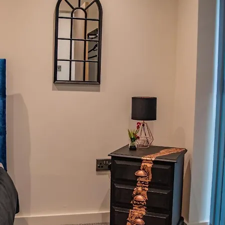 Bv Comfy Spacious 3 Bedroom Townhouse At One Cliff Oak Leeds Perfect For Contractors Apartamento *